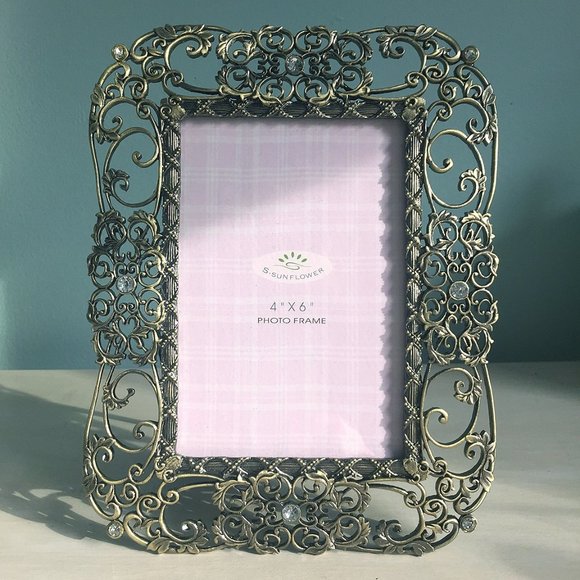 Metal & Rhinestone Photo Frame 4 x 6 - Picture 1 of 3